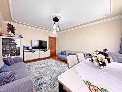 Home Vizyon Bahçelievler Zafer Satılık Geniş Ferah 2+1 Daire.