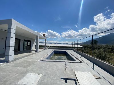 Eşyasız Kiralık Müstakil Havuzlu Villa