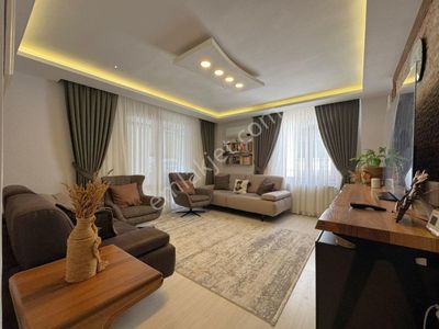 ▄jet'ten Altınkum'da Muhteşem Tasarımlı Çift Teraslı 4+1 Dubleks