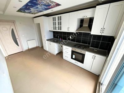 🛑🛑aktiften Kadıköyde Satılık Ebeveyn Banyolu Ön Cephe Arakat Lüx Tasarımlı 3+1 Daire