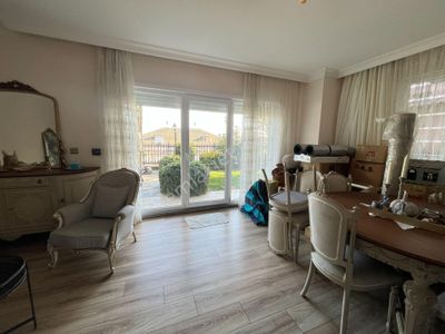 Büyükçekmece Fatih Mah Ultra Lüks Müstakil Ve Bahçeli Deniz Manzaralı Villa