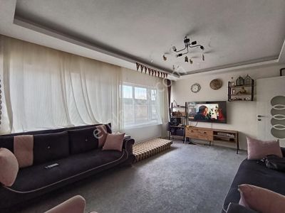 Mete Konakları Yakını 3+1 5 Yıllık Site İçi Asansörlü Satılık Arakat Ve Bahçe Katı Daireler