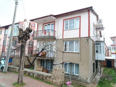 Afyon Tezcan Emlaktan Esentepe Mahallesinde 3+1 Daire