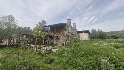 Elvan Özçelik'den Ören Dereköyde Satılık Kayıtlı Bina Olan Arsa