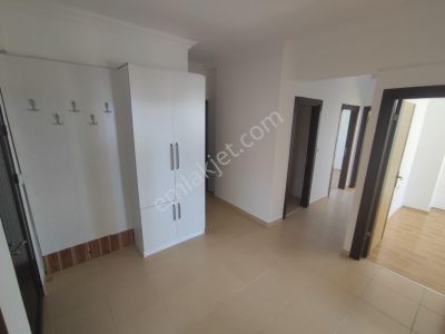 Antalya Kepez Duralilerde Kiralık 3+1 Asansörlü Site İçi Ara Kat Daire No.20619