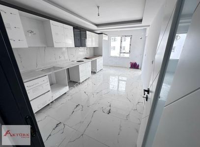 //aktürk Emlak\\ Ana Cadde Üstü Kapalı Otoparklı Sıfır 4+1 Daire