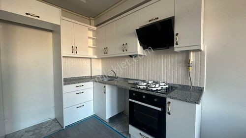 ''yetkisi'' Parstan Tuzcumuratta Doğalgazlı Asansörlü Sıfır 2+1