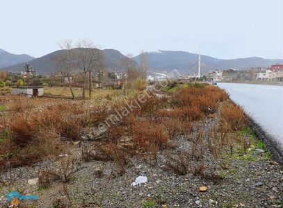 D-400 Karayoluna Sıfır 1150 M2 Arazi...!!!