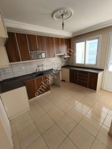 Adana Çukurova Huzurevlerinde Metroya Özal Bulvarına Yakın 3+1 Kiralık Fırsat Daire