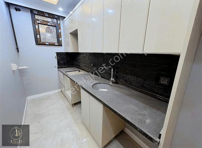 Halkalı Meydan Satılık Lüx Sıfır Bahçe Katı