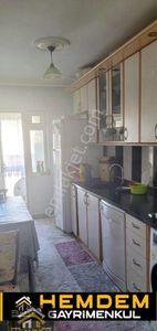 Hemdem Gayrimenkul'den İstasyon'da Arakatta 3+1 Satılık Daire