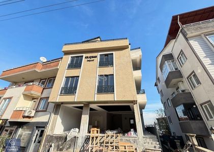 Başiskele Moda Pazarı Yanında 4+1 Sıfır Dubleks Deniz Manzaralı