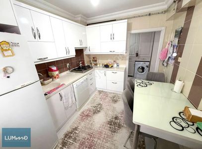 Dilek Cami Ve Bengi Nikah Salon Yakını 3 Cepheli Yapılı Asansör