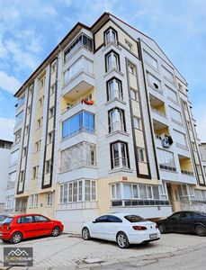 Altın Emlak Satıyor! M.akif Ersoy Mah. 3 Cepheli Geniş 3+1 Daire