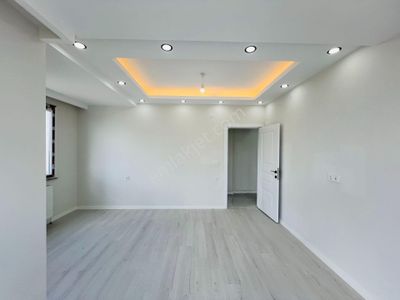 Güven'den Kapaklı'da Caddeye,servislere Yakın Arakat Ön Cephe Ev