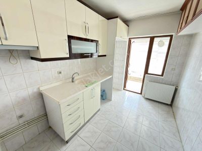 Barışyolu Cad Yakını 4.kat Asansörlü Güney Cephe Masrafsız 125m²