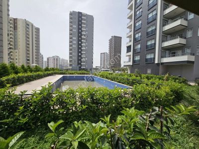 Mersin Mezitli Akdeniz Mahallesinde Satılık 3+1 Daire