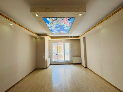 Mer-pa'dan İstasyon Mah'de Lemar Arkasında Kiralık 2+1