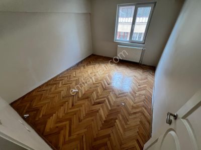 Ufuktepe Cadde Üstü Yapılı Katta 3+1