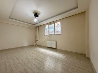 Metrobüse 12 Dk Mesafede 2+1 Kiralık Daire Giriş Gibi Sığınaklı!