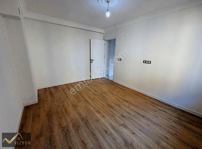 Kazım Karabekir'de Tuzla Caddesi'nde Çok Yakın 3 + 1