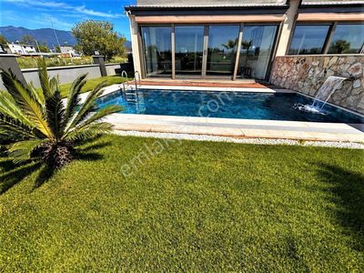 Gültaş Emlaktan Edremitte Satılık 5+1 Özel Yüzme Havuzlu Akıllı Villa