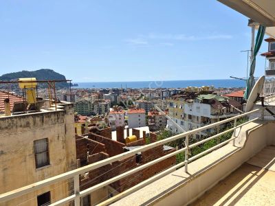 Sugözü Mahallesi’nde Deniz Ve Kale Manzaralı Kiralık 2+1 Daire