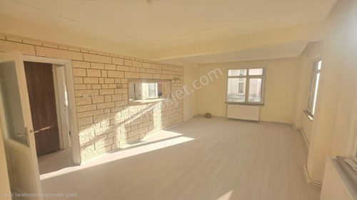 Çarşıda 1+1 Full Yapılı Sahibinden