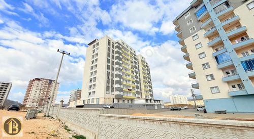 D.bakır Yolu Üzeri Kiralık 1+1 Geniş Daire İsbay Emlak