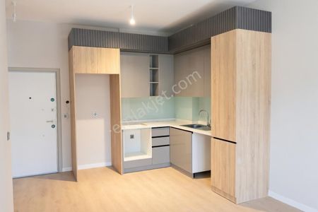 Kepez Devlet Hastanesi Karşısında, Kiralık 1+1 Daire