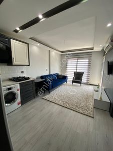 Adana Sarıçamda Çarkıparede Stadyum Yolunda Bulvar Üzerinde Eşyaları Yeni 1+1 Kiralık Daire