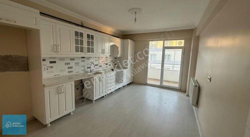 Emlak Kılavuzu By Sadik'ten Yenişehir Mah De 3+1 Kiralık Daire