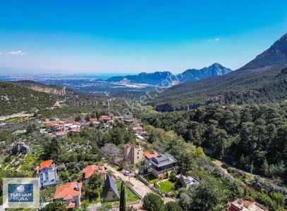 Geyikbayırında Doğayla İç İçe 3 Katlı Villa