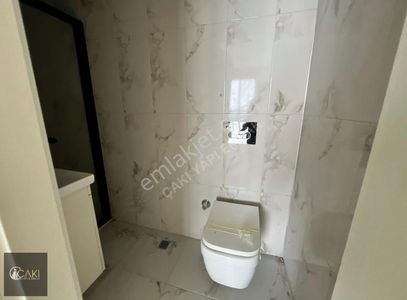 Çakı Yapı Emlaktan Cumhuriyet Mahallesinde Satılık 4+1 Daire