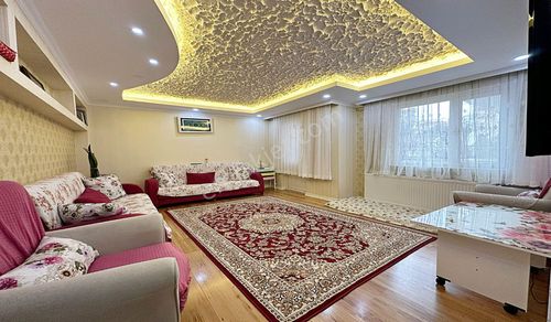 Kuşcağızda Muhtarlık Yanı Kat Konumunda Altında Daire Var 2+1 Lüx Full Yapılı