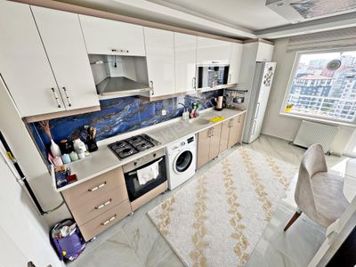 Gold Emlak'tan Cadde Üzeri Krediye Uygun Full Yapılı Manzaralı Acil Satılık 3+1