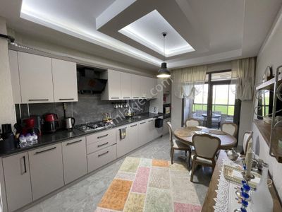 Beyhekim Cad. Adapark Karşısı Giyinme Odalı Satılık Arakat Daire