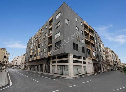 Aktif'ten Merkezde İçi Yapılı 3+1 Çarşı