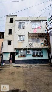 Şakirpaşa Onur Mahallesinde 3 Katlı Müstakil Ev 3+1 Şeklinde Uyg