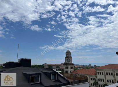 Parlak'tan Üsküdar Selimiye^de Genç Binada 3+2 Yatırımlık Fırsat