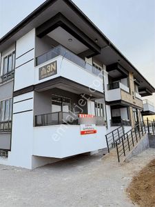 Eminevime Uygun 2. Kat İskanlı Bölgenin En Lüks Dairesi