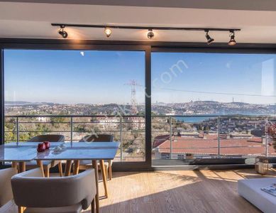 Bebeköy' De Boğaz Manzaralı Eşyalı 3+1 Kiralık Muhteşem Daire