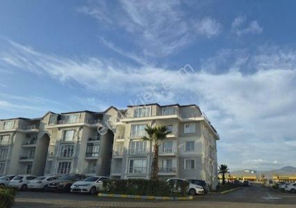 Kartepe'de Site İçerisinde Kiralık 2+1 Bahçe Dubleks Daire