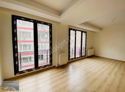 Fulyanın Kalbinde Sıfır Binada 2+1 Daire-ilk Oturan Siz Olun