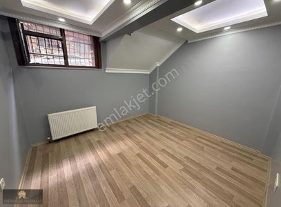 B.paşa Yenidoğan Mah. 2+1 85 M2 Satılık Bahçe Katı Daire