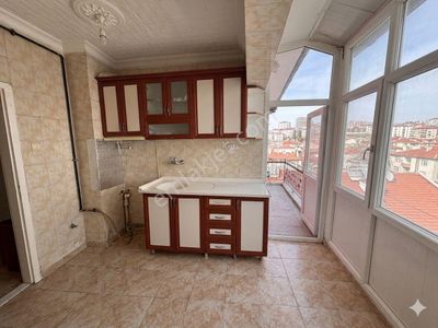 Mamak Bağlarbaşı Caddesinde Temiz 3+1 Daire