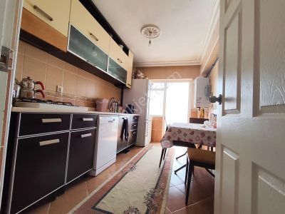 Yılmaz Gayrimenkulden Asansorlu Kacırılmayacak 3+1 Fırsat Dairesi