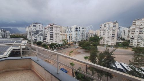 Üniversite / Emniyet Md.lüğü Yakını Yeşilyurt Sit. Satılık 3+1