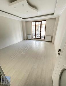 Kiralık 2+1 Balkonlu Arakat Gibi Yüksek Giriş