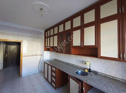 İkizler Gayrimenkul'den Sarıcı Oğlu Mahallesi Kiralık 3+1 Daire.